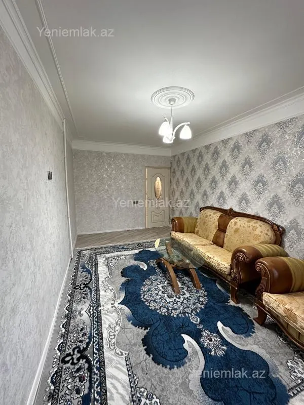 Satılır 2 otaqlı köhnə tikili 60 m²