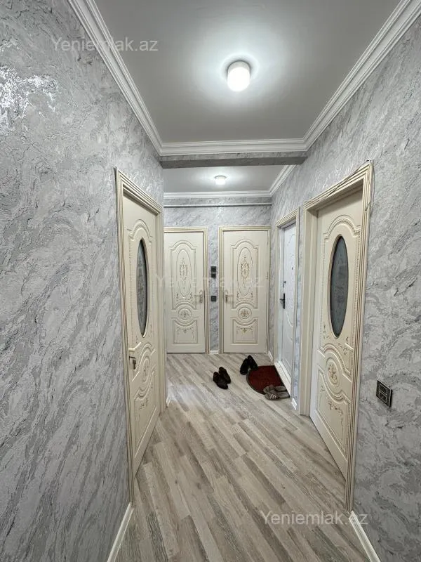 Satılır 2 otaqlı köhnə tikili 60 m²