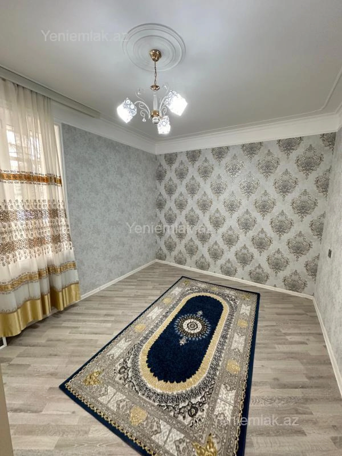 Satılır 2 otaqlı köhnə tikili 60 m²