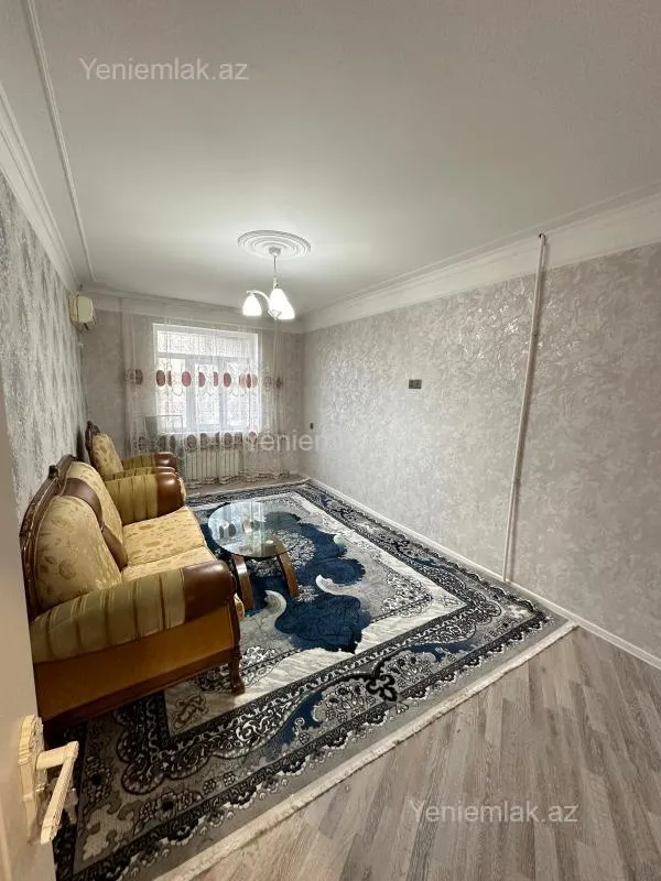 Satılır 2 otaqlı köhnə tikili 60 m²