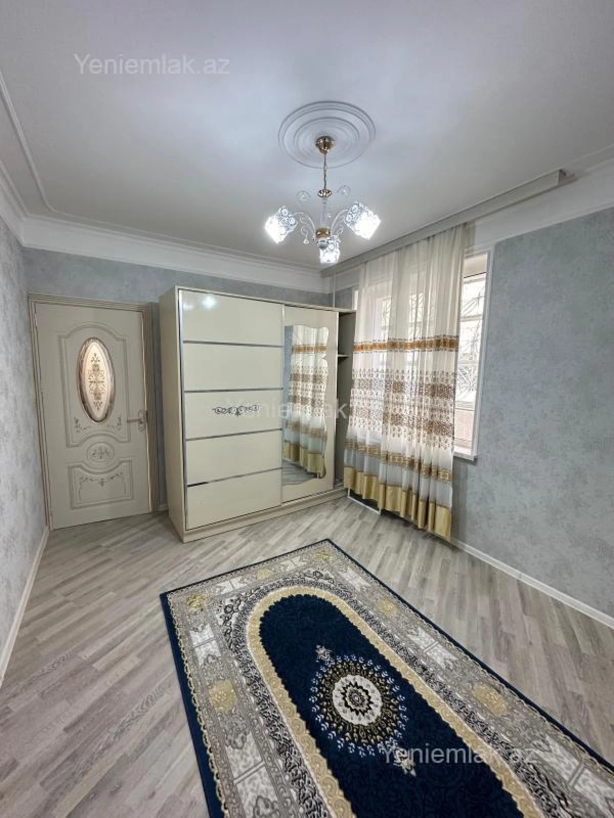 Satılır 2 otaqlı köhnə tikili 60 m²