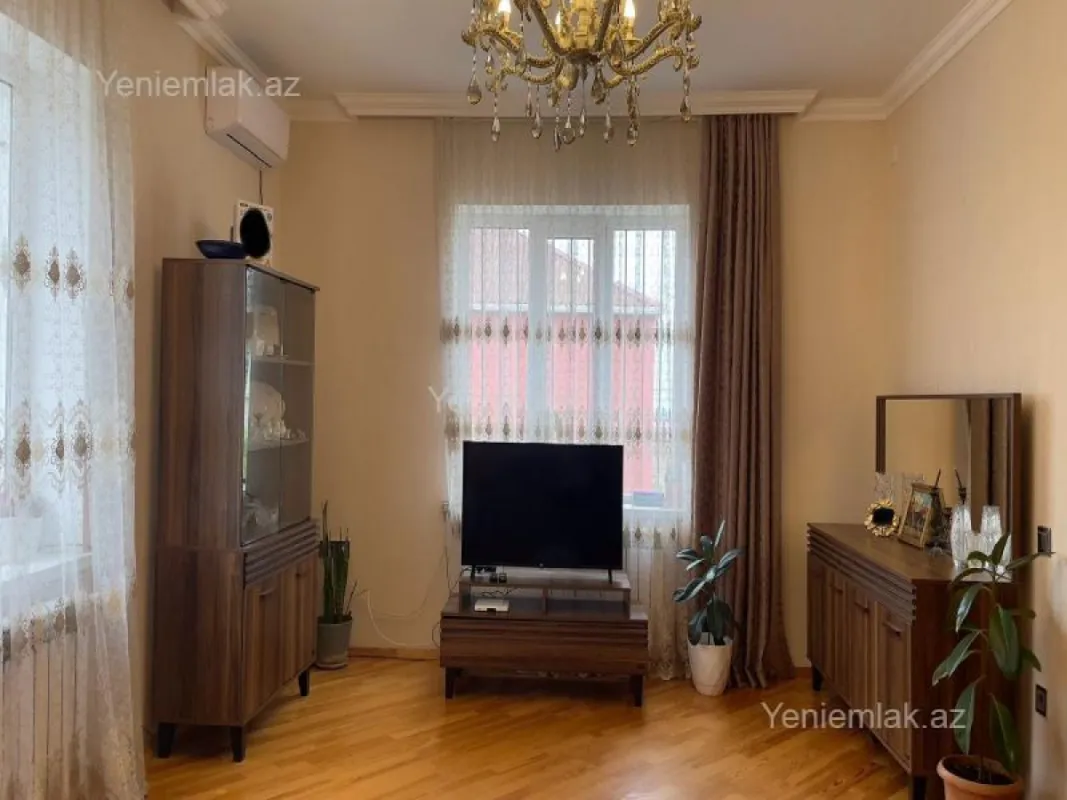 Satılır 4 otaqlı həyət evi 110 m²