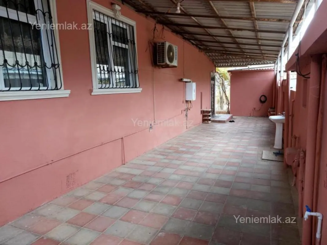 Satılır 4 otaqlı həyət evi 110 m²