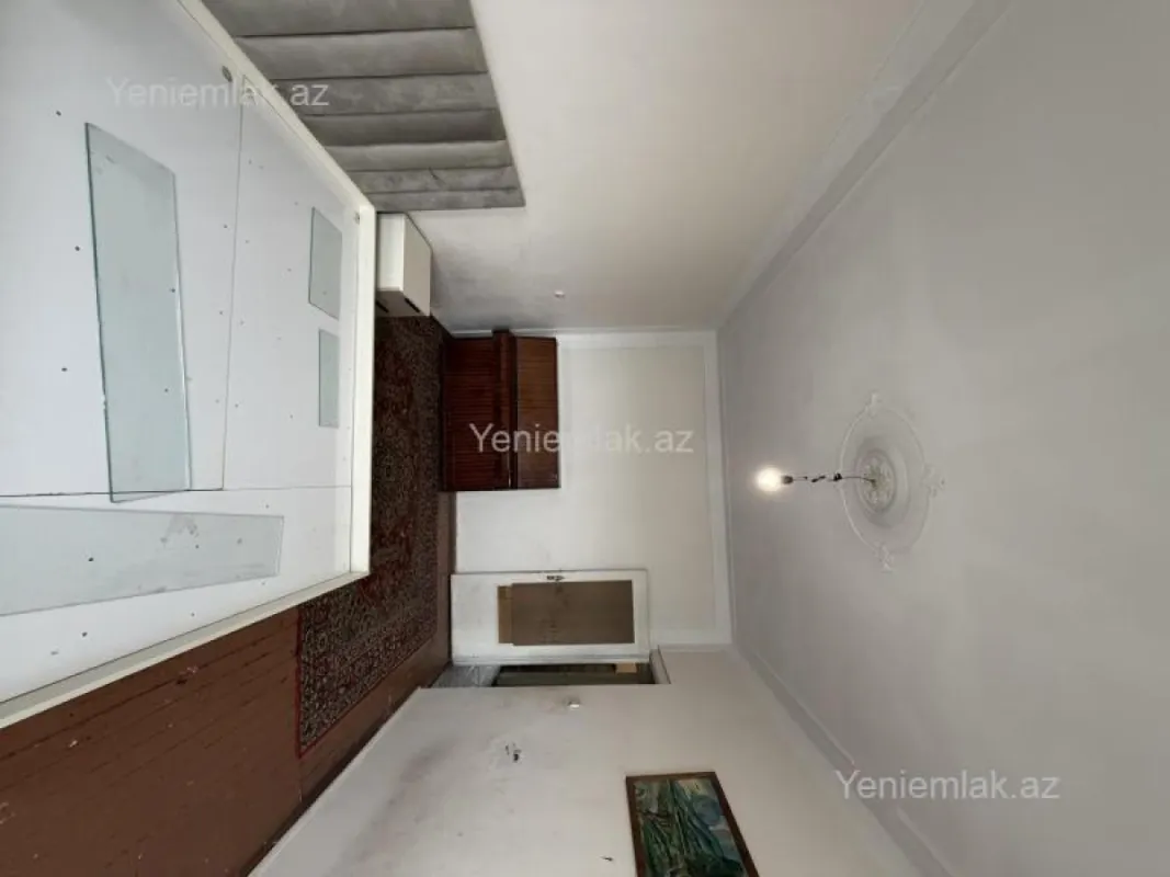 Satılır 3 otaqlı köhnə tikili 70 m²
