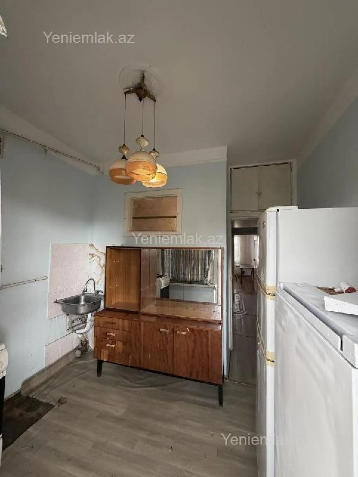 Satılır 3 otaqlı köhnə tikili 70 m²