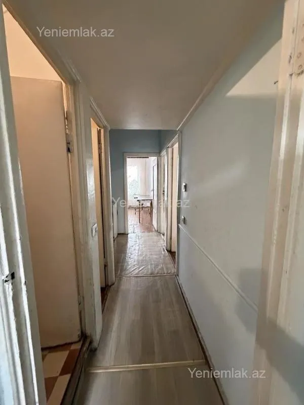Satılır 3 otaqlı köhnə tikili 70 m²
