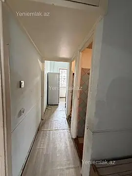 Satılır 3 otaqlı köhnə tikili 70 m²