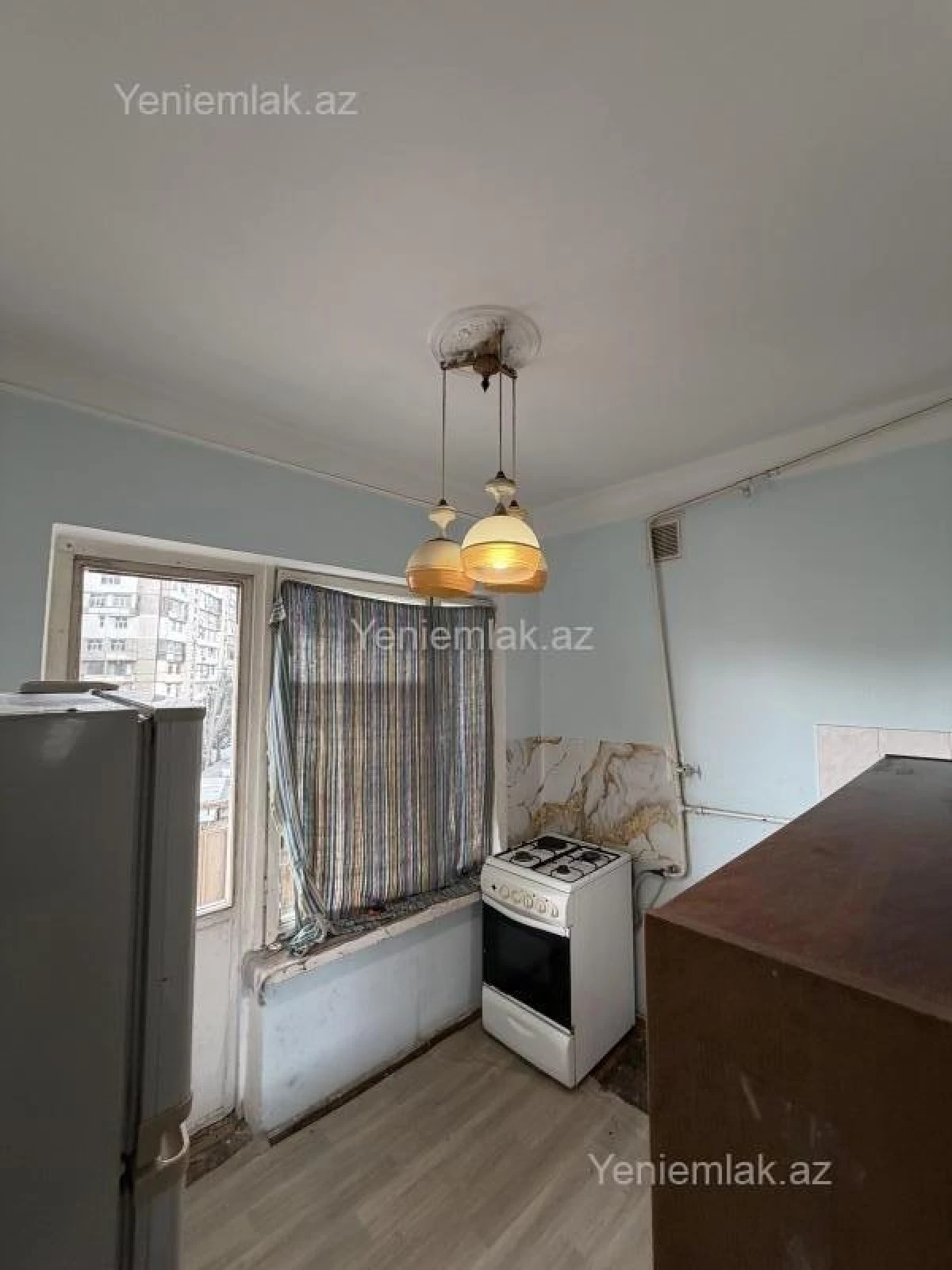 Satılır 3 otaqlı köhnə tikili 70 m²