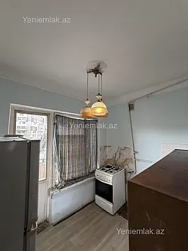 Satılır 3 otaqlı köhnə tikili 70 m²