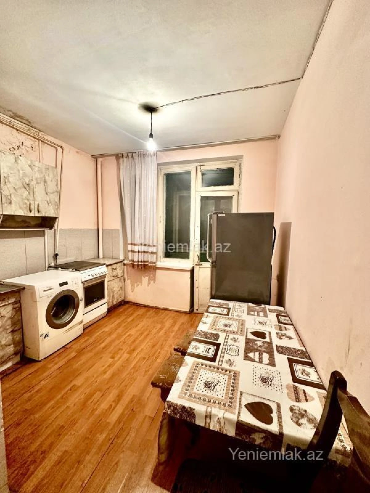 Satılır 2 otaqlı köhnə tikili 58 m²