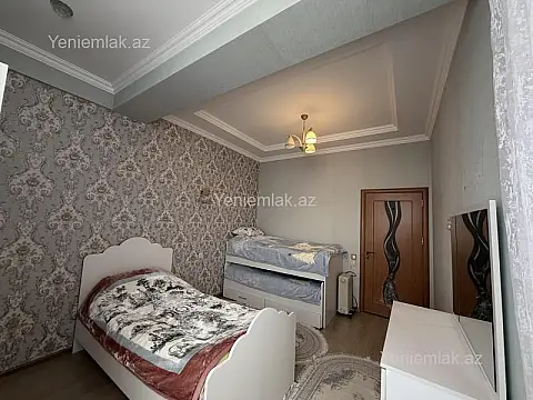 Satılır 3 otaqlı köhnə tikili 70 m²