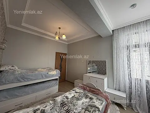 Satılır 3 otaqlı köhnə tikili 70 m²