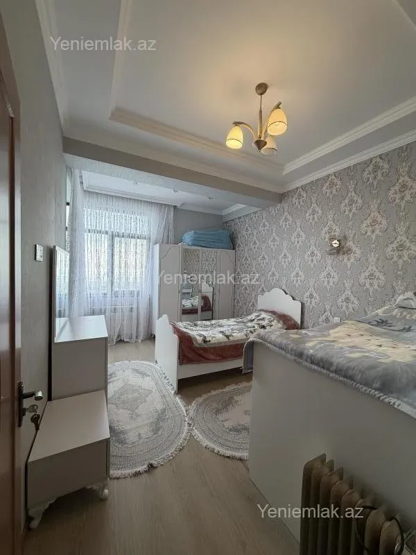 Satılır 3 otaqlı köhnə tikili 70 m²