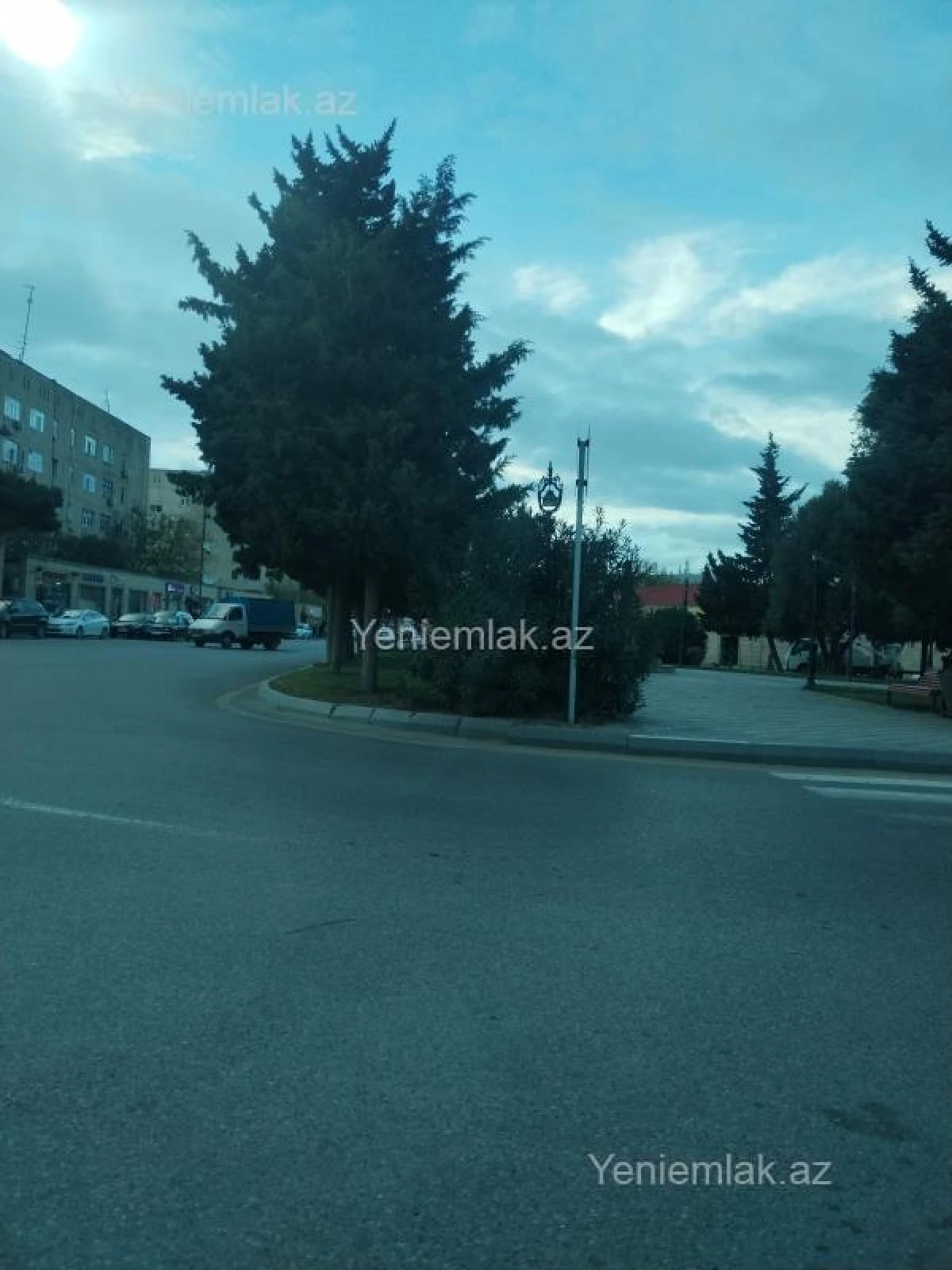 Satılır 2 otaqlı köhnə tikili 54 m²