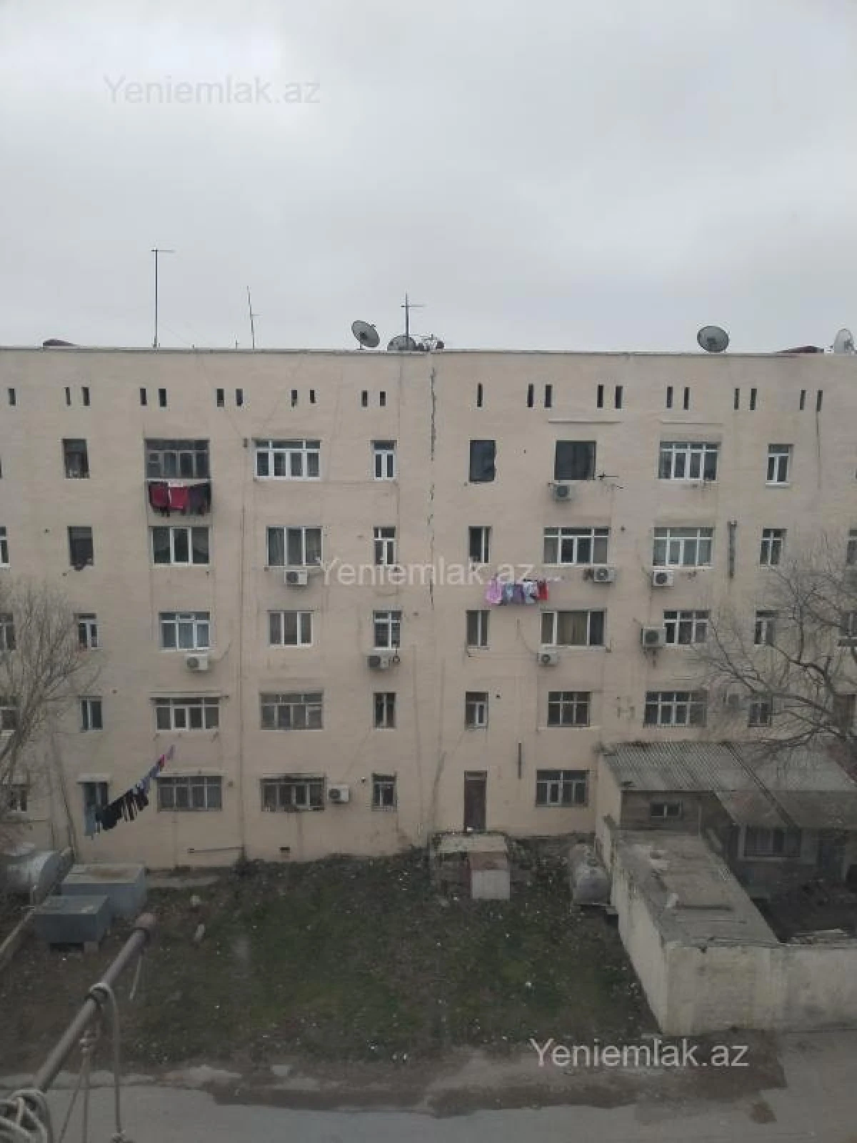 Satılır 2 otaqlı köhnə tikili 54 m²