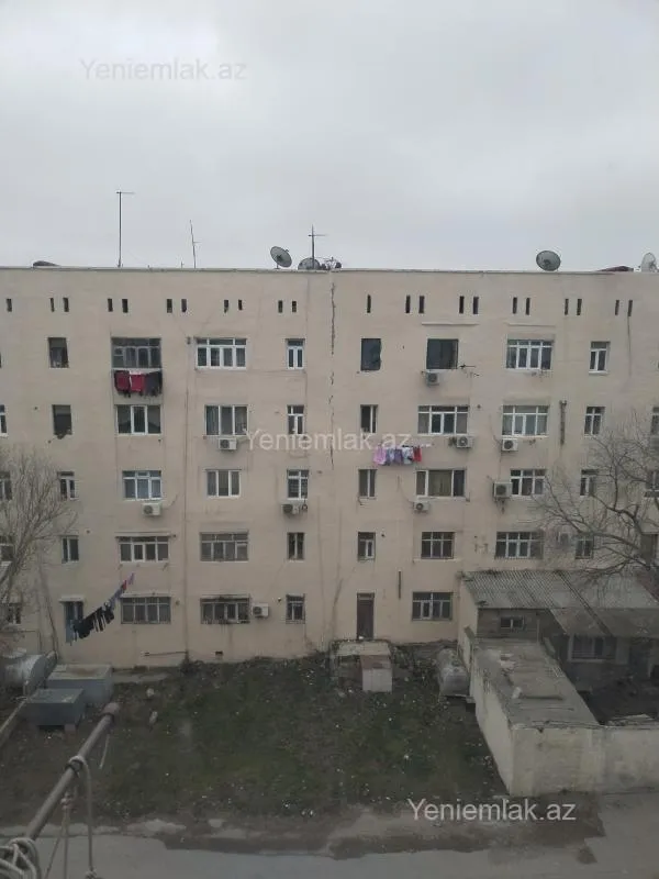 Satılır 2 otaqlı köhnə tikili 54 m²