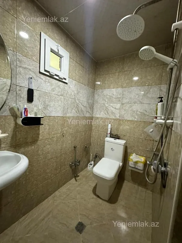 Satılır 4 otaqlı həyət evi 140 m²
