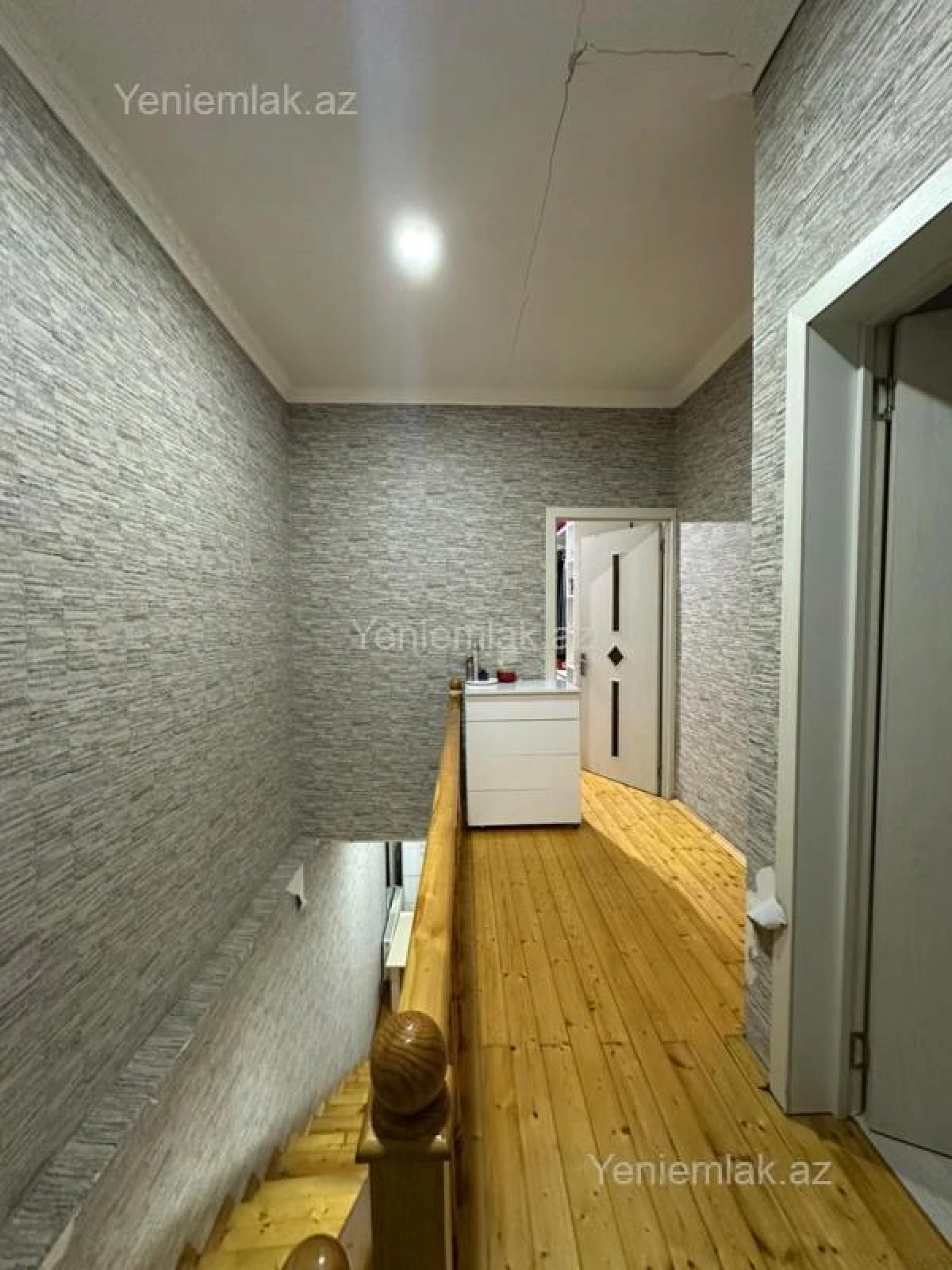 Satılır 4 otaqlı həyət evi 140 m²