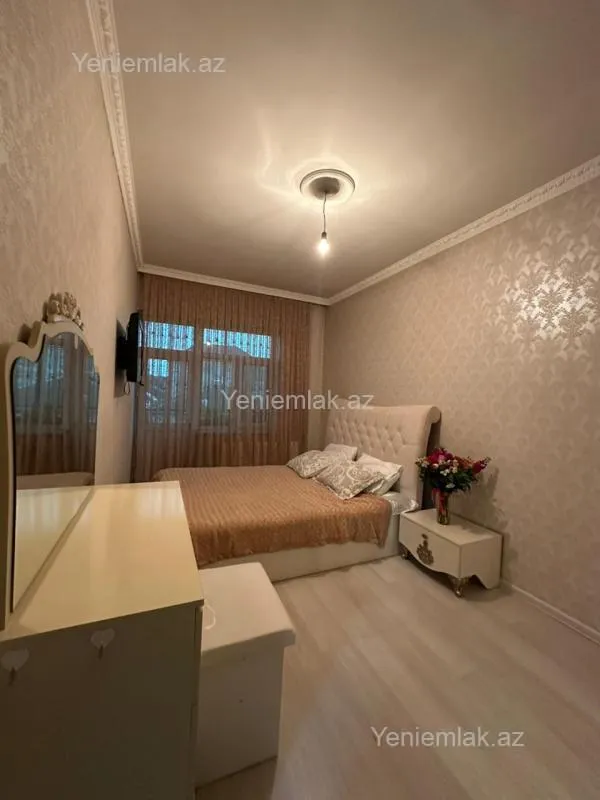 Satılır 4 otaqlı həyət evi 140 m²