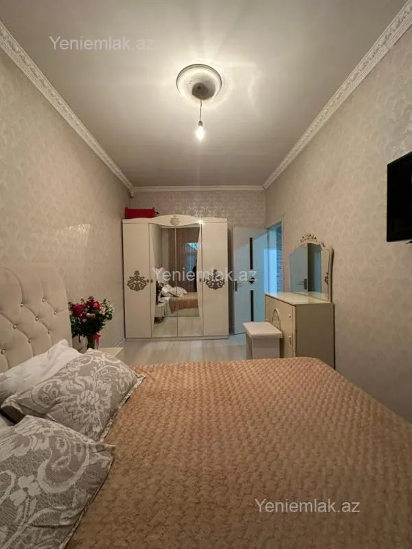 Satılır 4 otaqlı həyət evi 140 m²