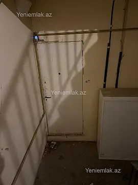 Satılır 4 otaqlı köhnə tikili 100 m²