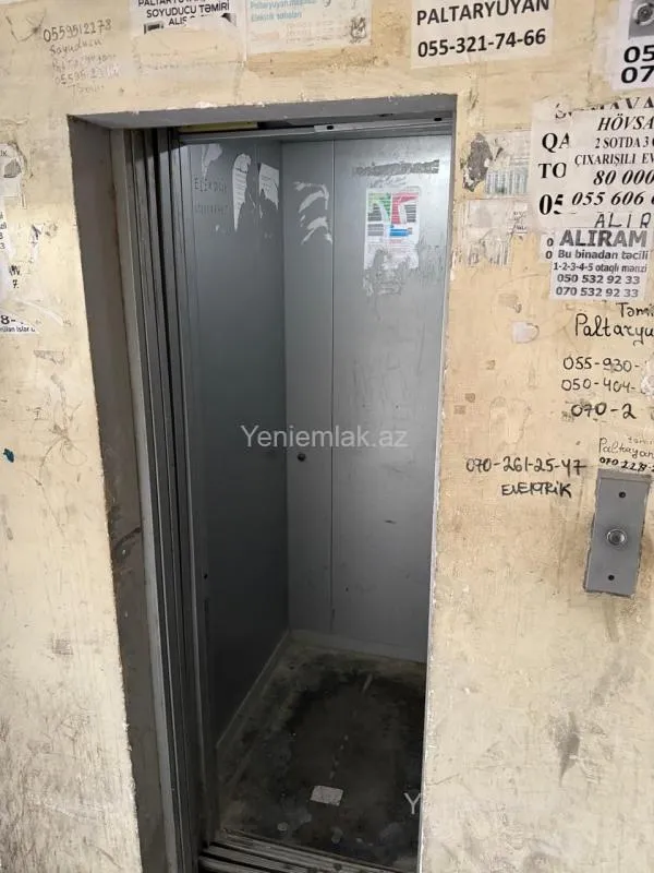 Satılır 4 otaqlı köhnə tikili 100 m²