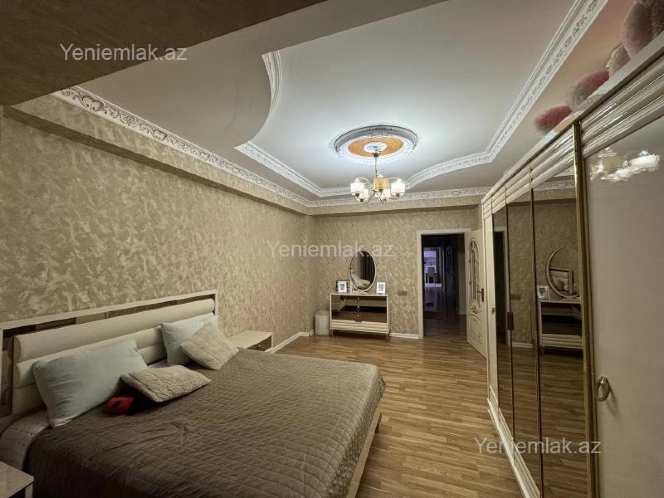 Satılır 3 otaqlı yeni tikili 147 m²