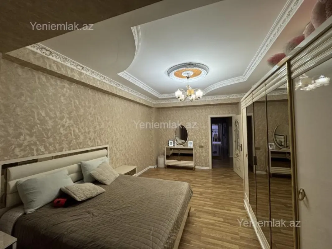 Satılır 3 otaqlı yeni tikili 147 m²