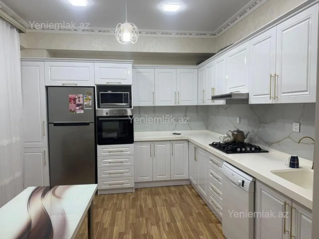 Satılır 3 otaqlı yeni tikili 147 m²