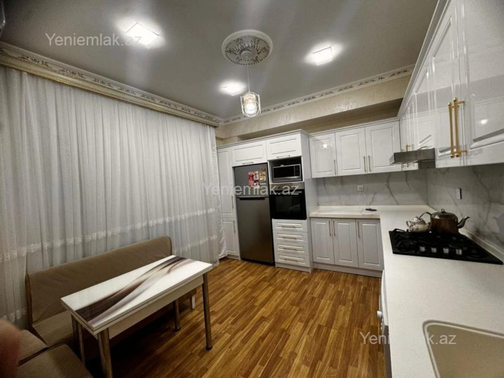 Satılır 3 otaqlı yeni tikili 147 m²