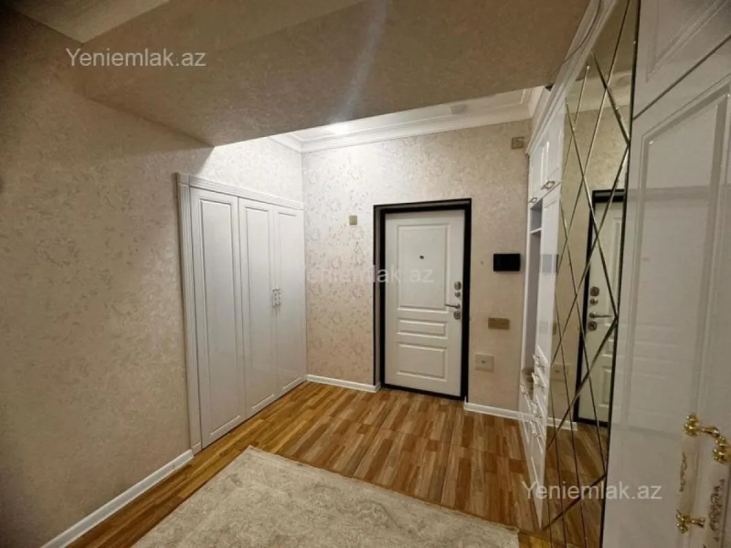 Satılır 3 otaqlı yeni tikili 147 m²