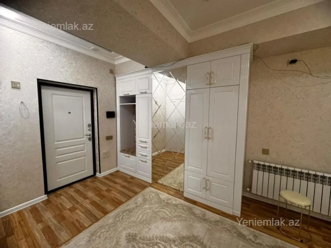 Satılır 3 otaqlı yeni tikili 147 m²