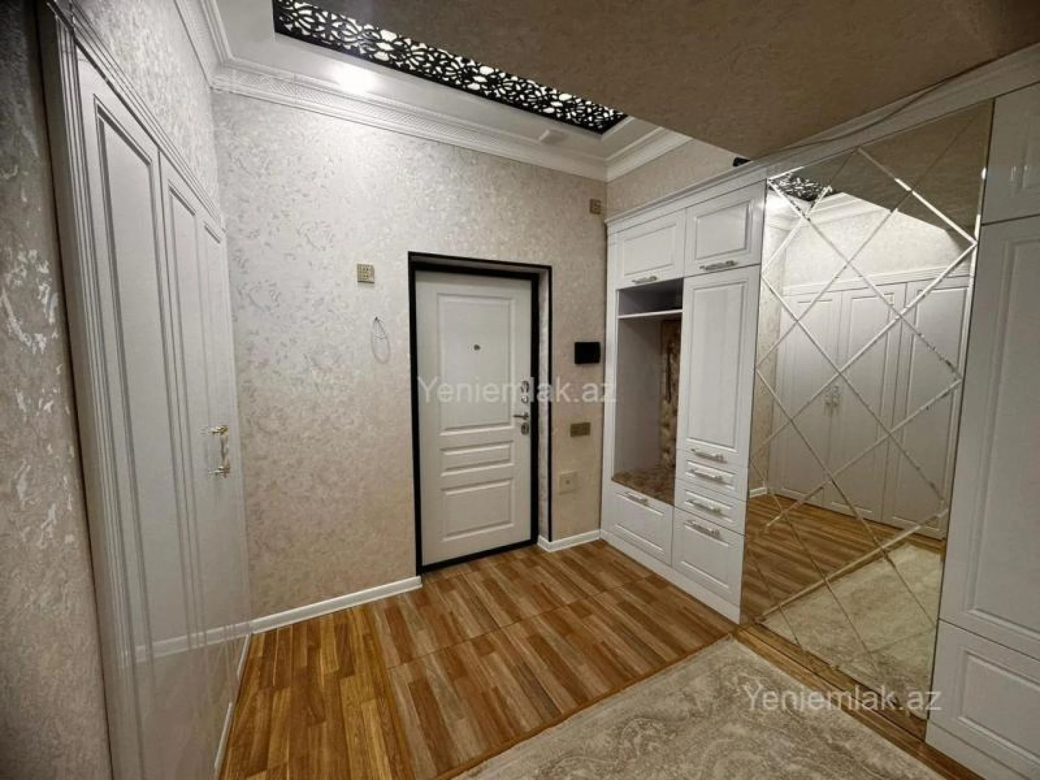Satılır 3 otaqlı yeni tikili 147 m²