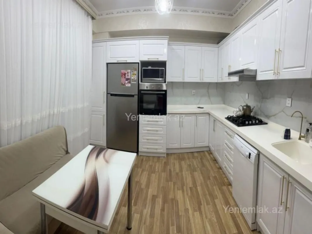 Satılır 3 otaqlı yeni tikili 147 m²