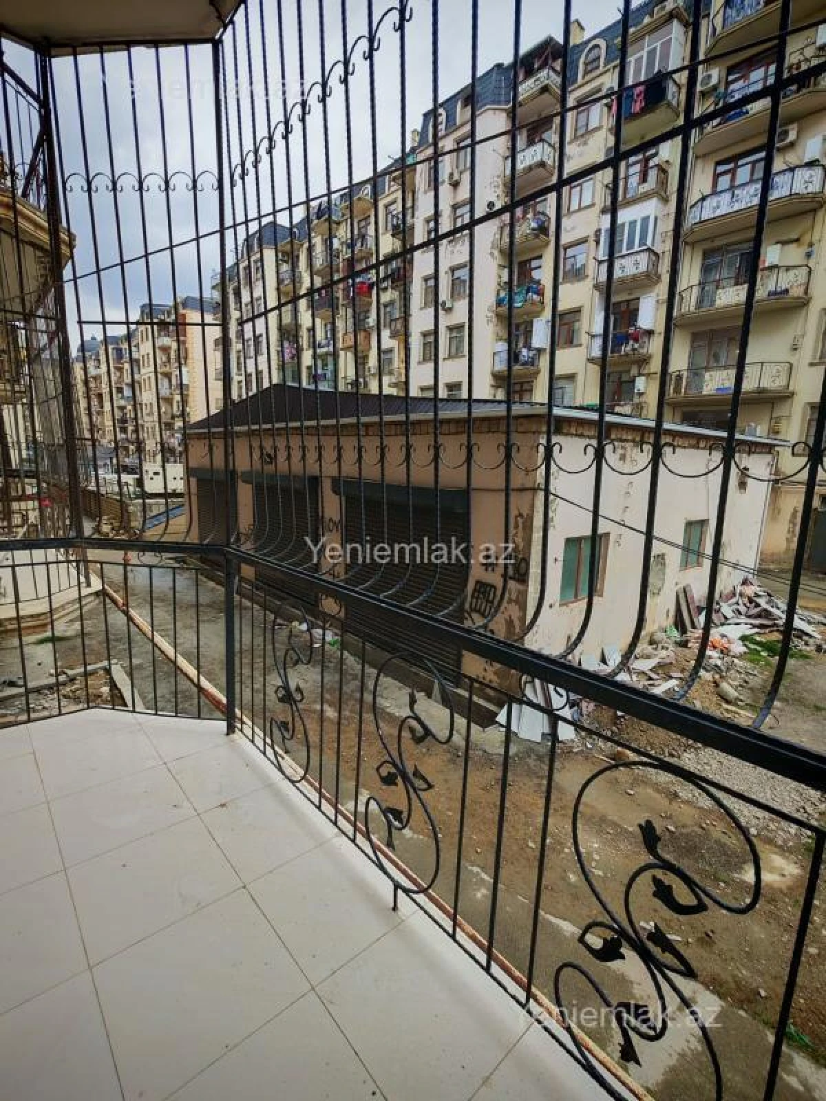 Satılır 3 otaqlı yeni tikili 84 m²