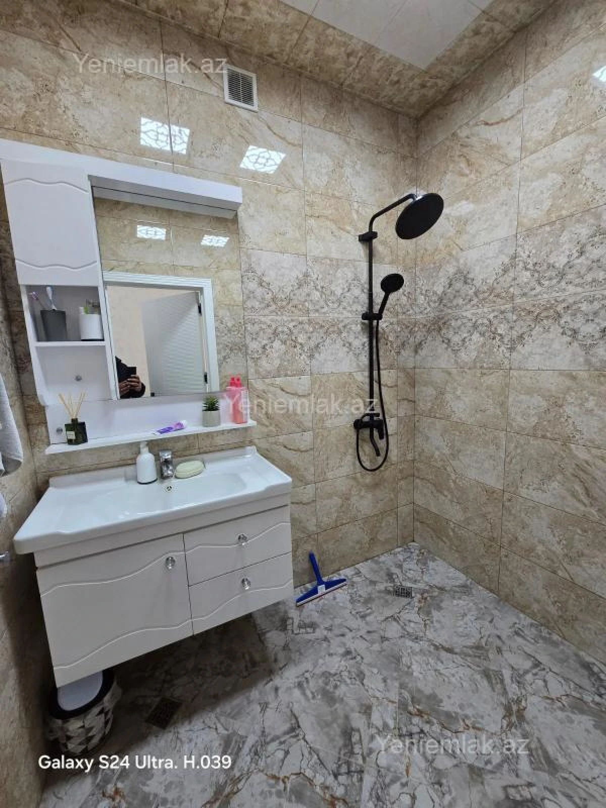 Satılır 3 otaqlı yeni tikili 94 m²
