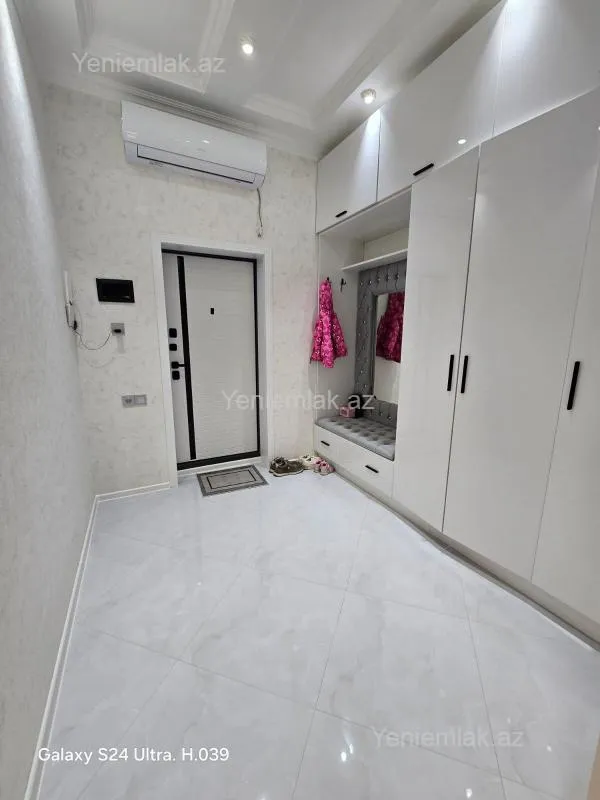 Satılır 3 otaqlı yeni tikili 94 m²