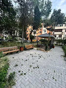 Satılır 2 otaqlı köhnə tikili 40 m² — Bakı, Nizami 2 otaq 40.00 m²