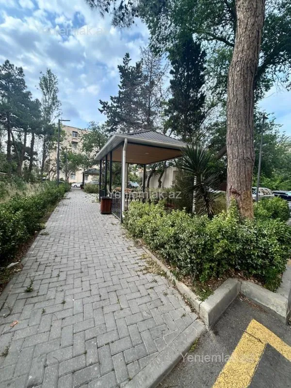 Satılır 2 otaqlı köhnə tikili 40 m²