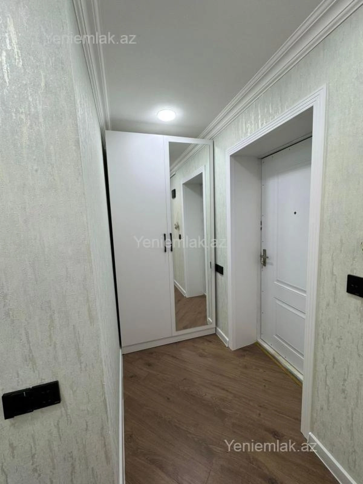 Satılır 2 otaqlı köhnə tikili 40 m²