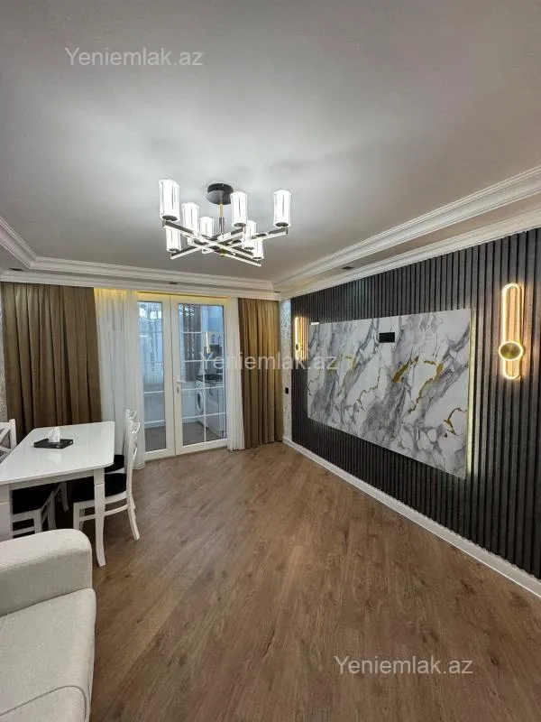 Satılır 2 otaqlı köhnə tikili 40 m²