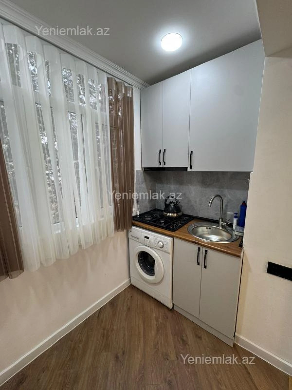 Satılır 2 otaqlı köhnə tikili 40 m²