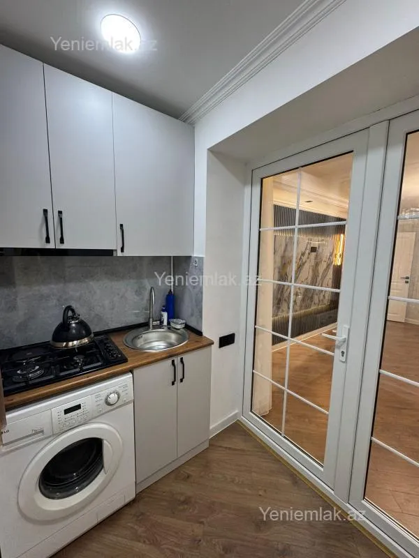 Satılır 2 otaqlı köhnə tikili 40 m²