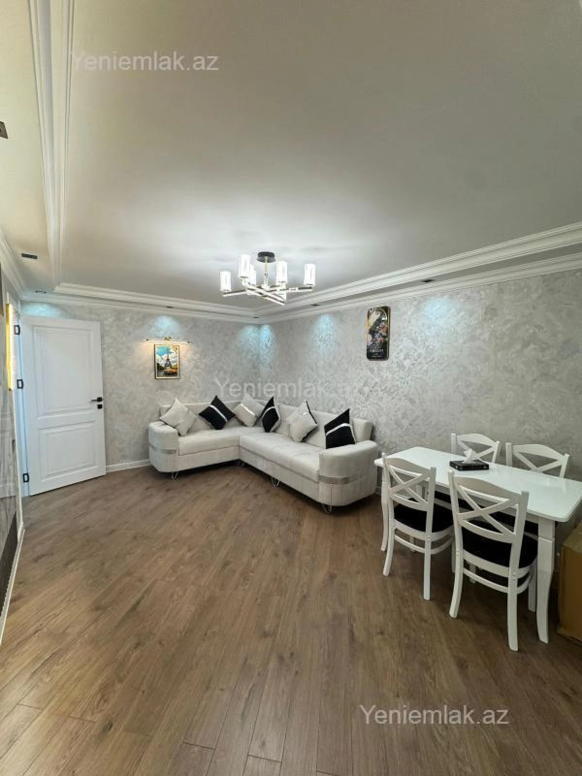 Satılır 2 otaqlı köhnə tikili 40 m²