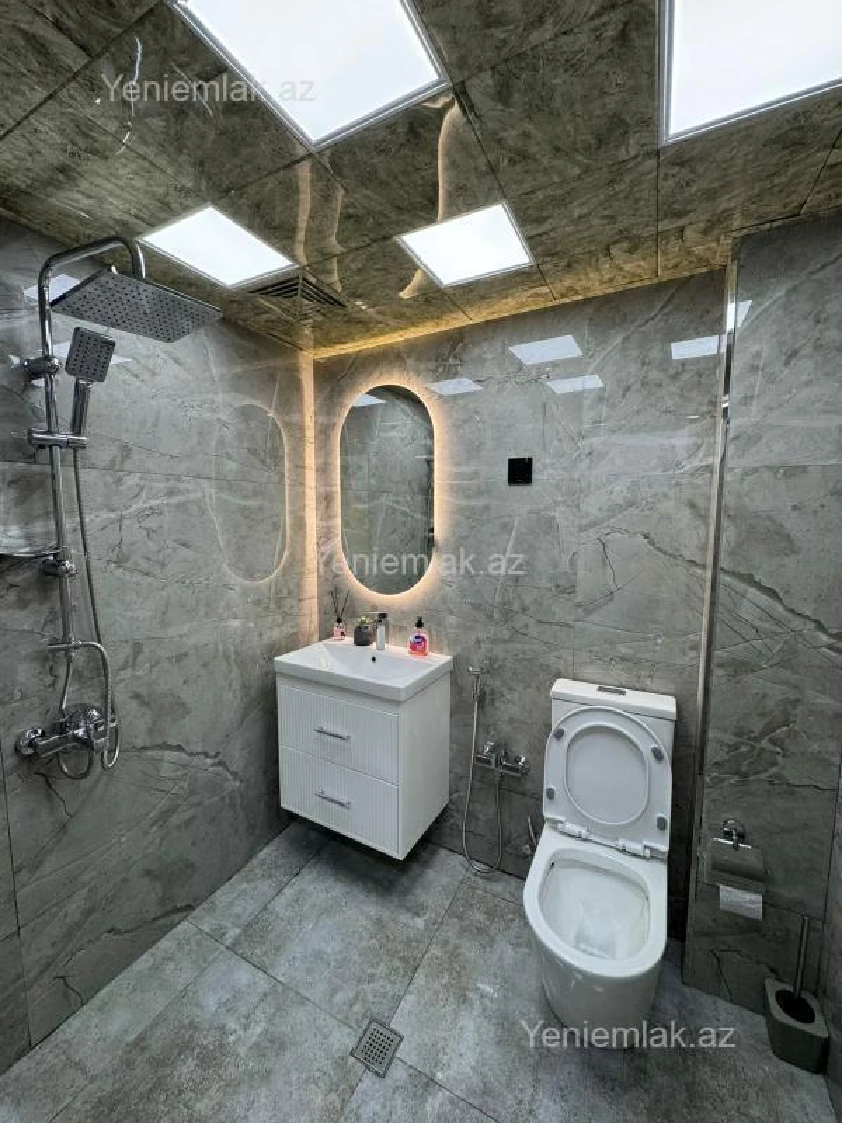 Satılır 2 otaqlı köhnə tikili 40 m²