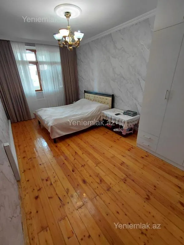 Satılır 3 otaqlı köhnə tikili 75 m²