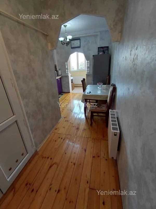 Satılır 3 otaqlı köhnə tikili 75 m²