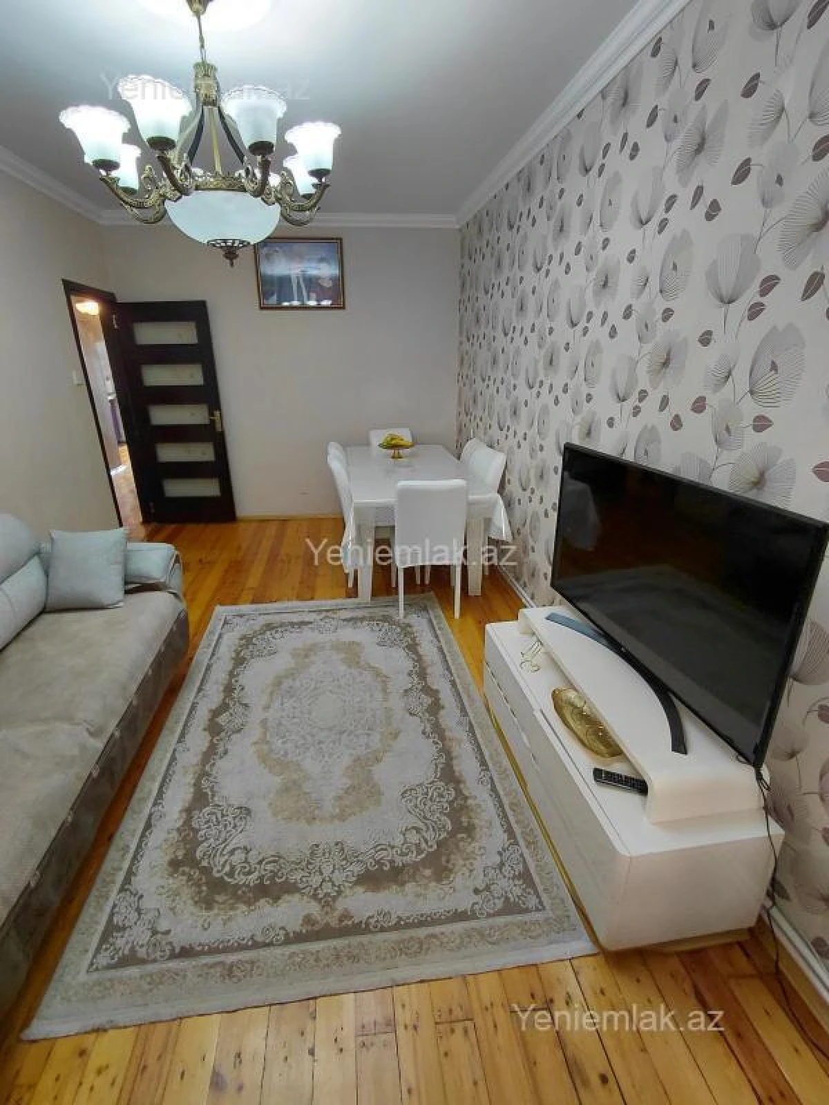 Satılır 3 otaqlı köhnə tikili 75 m²
