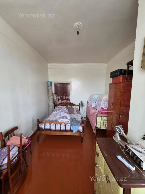 Satılır 2 otaqlı köhnə tikili 52 m²