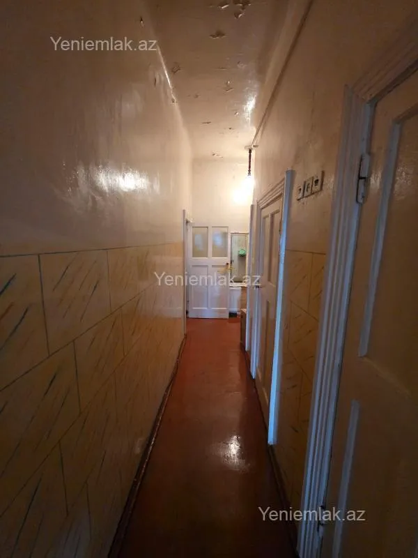 Satılır 2 otaqlı köhnə tikili 52 m²